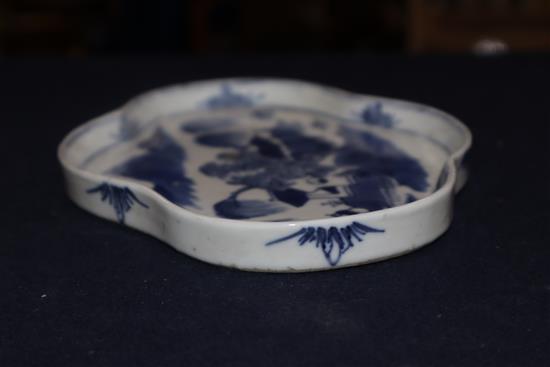 A Chinese blue and white tray length 19cm